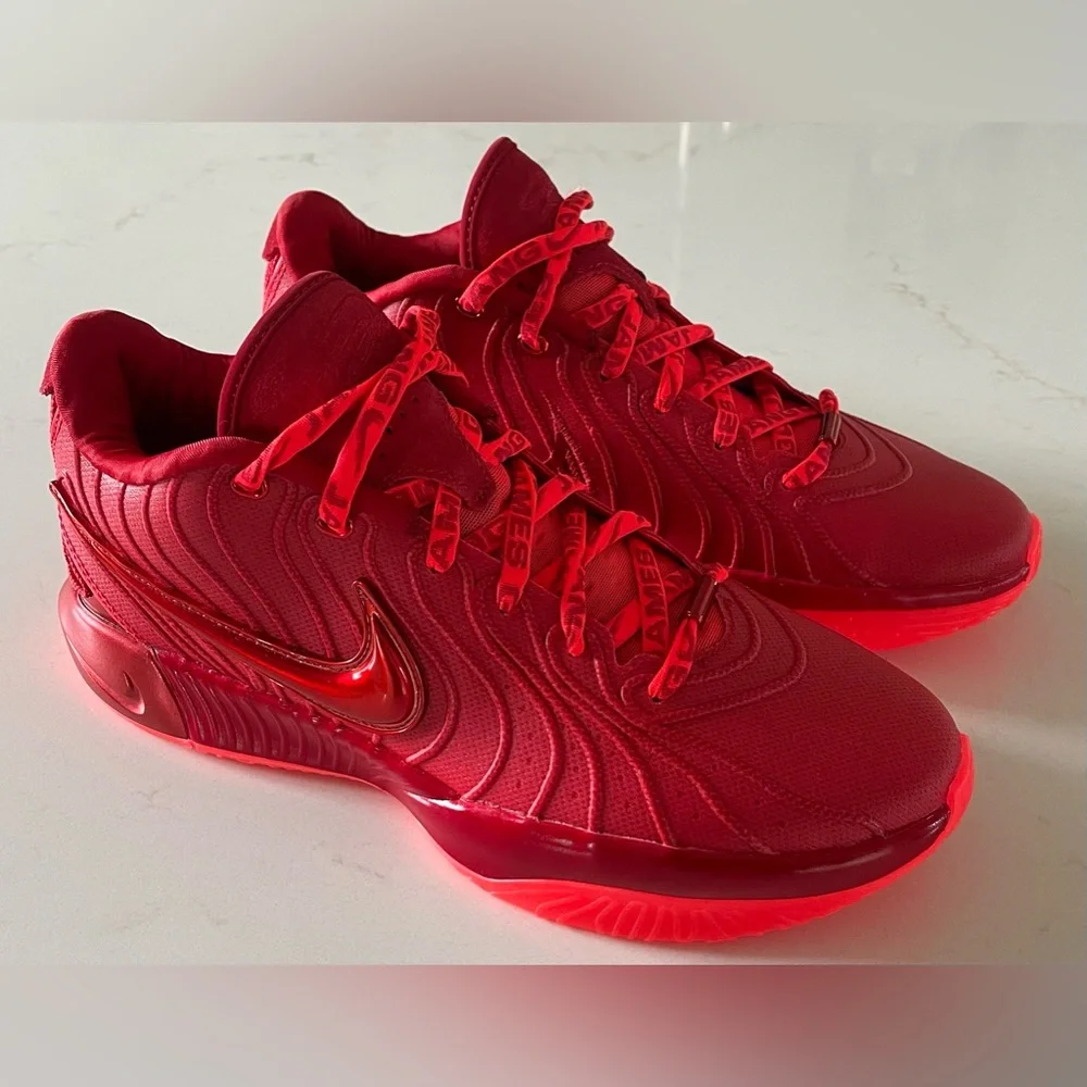 NEW Nike LeBron 21 